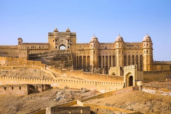 Jaipur, Jodhpur, Jaisalmer, Sam Sand Dunes & Udaipur (7N / 8D)